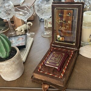 listing-status-banner